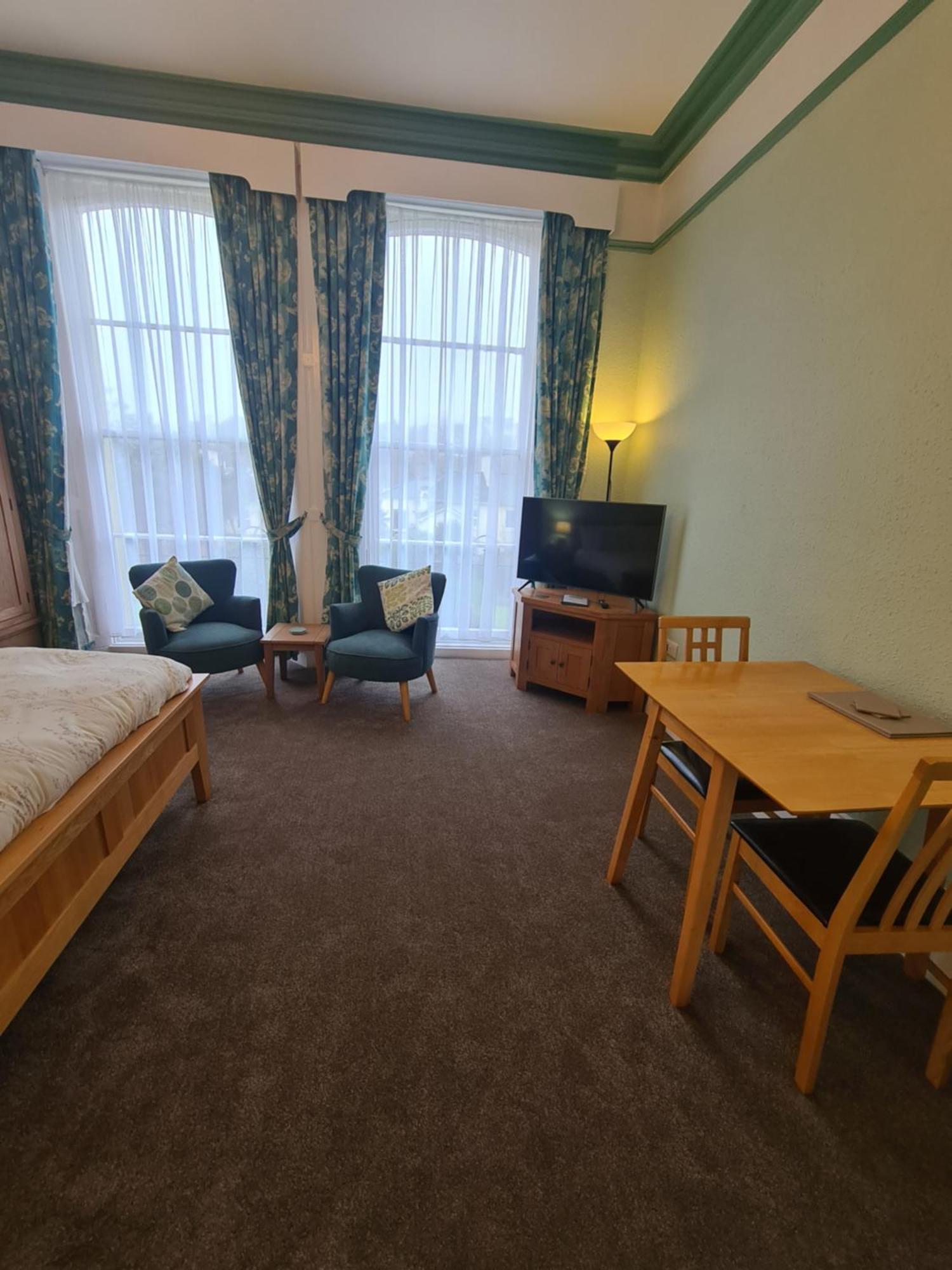 Meadowside Holiday Apartments Torquay Extérieur photo